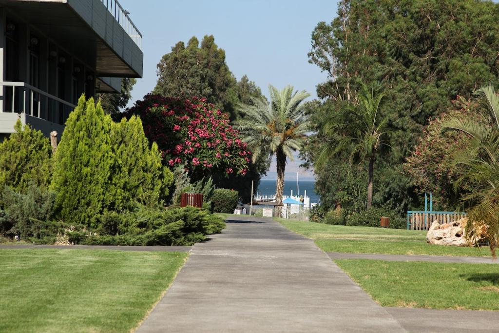 Nof Ginosar Kibbutz Hotel Zewnętrze zdjęcie