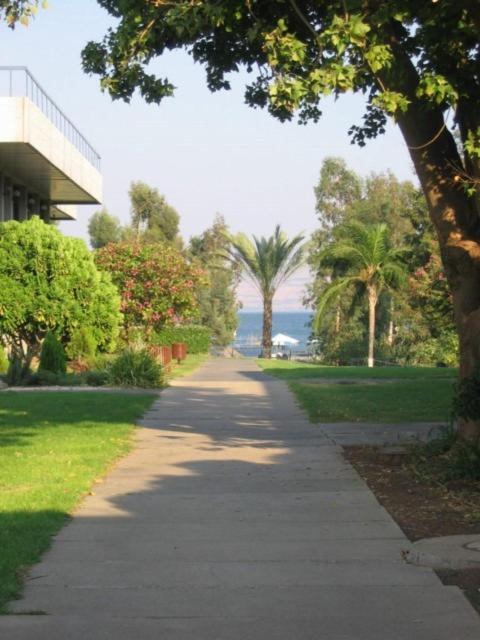 Nof Ginosar Kibbutz Hotel Zewnętrze zdjęcie