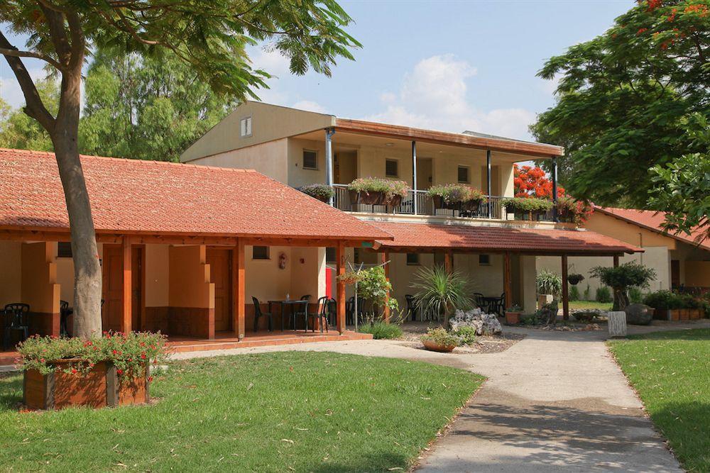 Nof Ginosar Kibbutz Hotel Zewnętrze zdjęcie